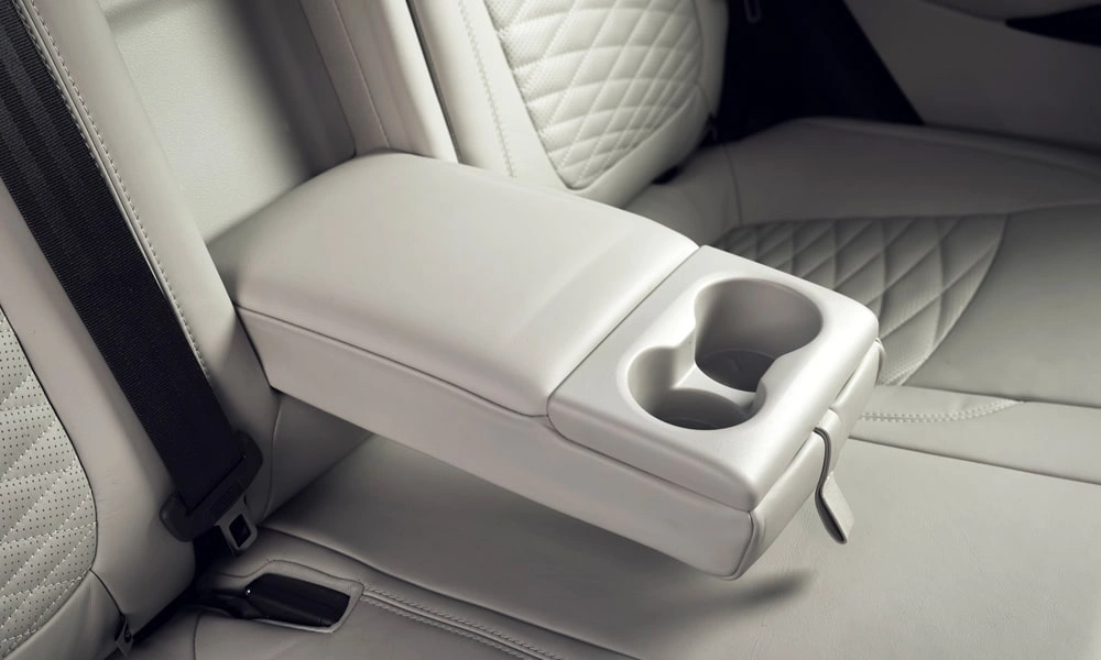 Lada Aura - фото №28