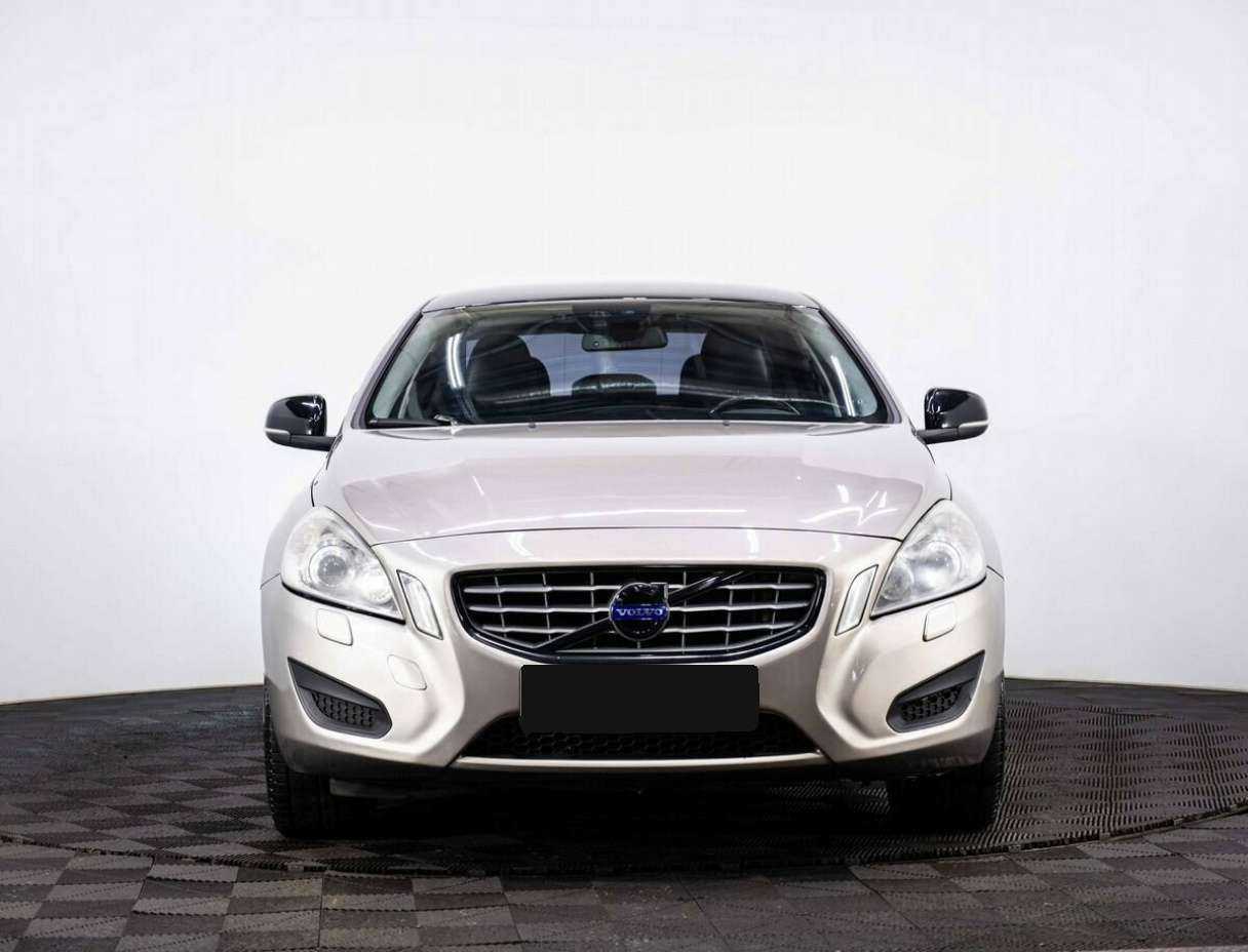 Volvo S60, 2012 - фото №2
