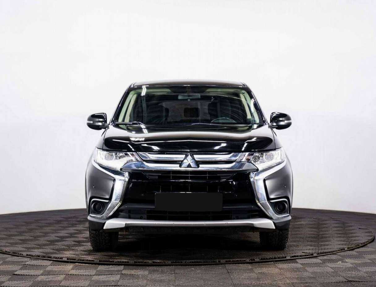 Mitsubishi Outlander, 2016 - фото №2