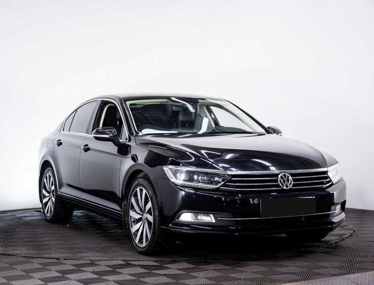 Volkswagen Passat, 2019 - фото №3