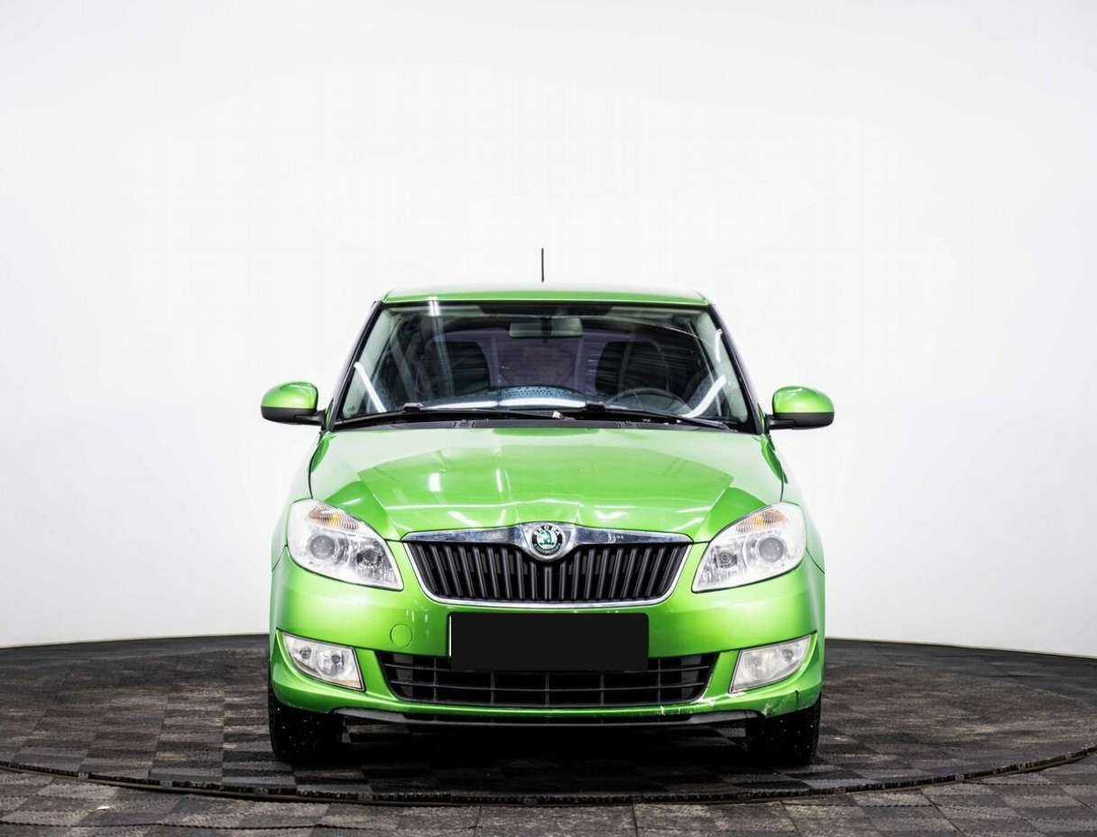 Skoda Fabia, 2012 - фото №2