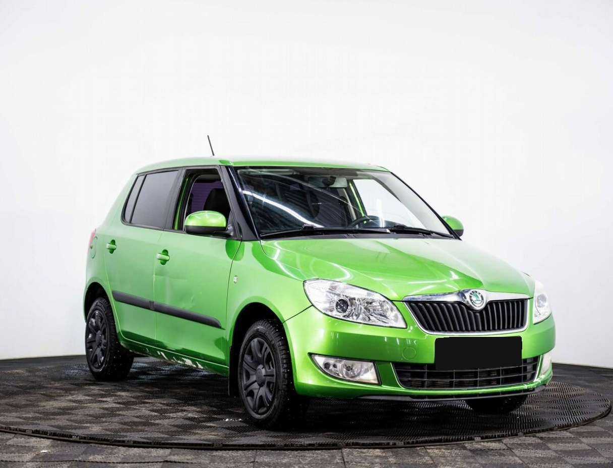 Skoda Fabia, 2012 - фото №3