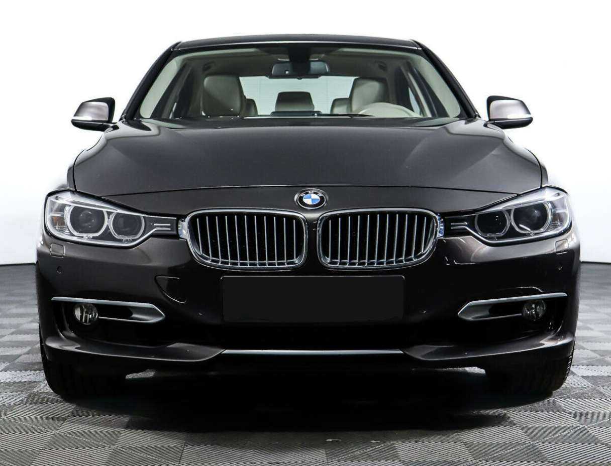 BMW 3 серии 320i, 2012 - фото №2