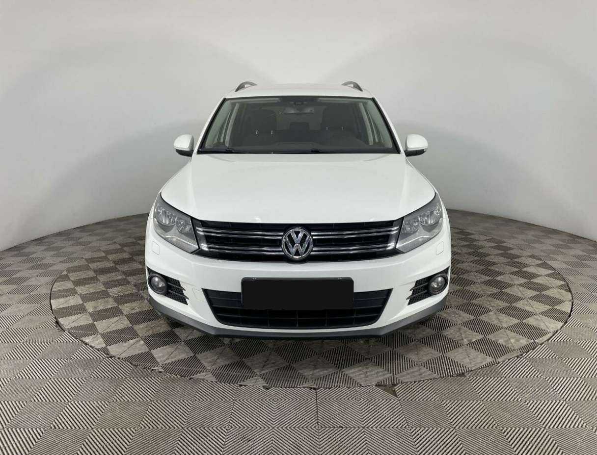 Volkswagen Tiguan, 2014 - фото №2