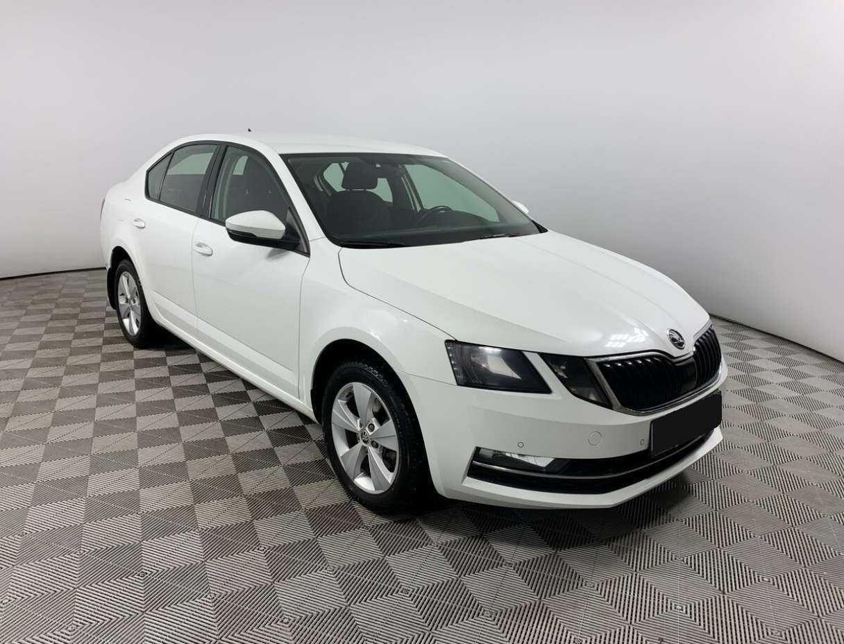 Skoda Octavia, 2018 - фото №3
