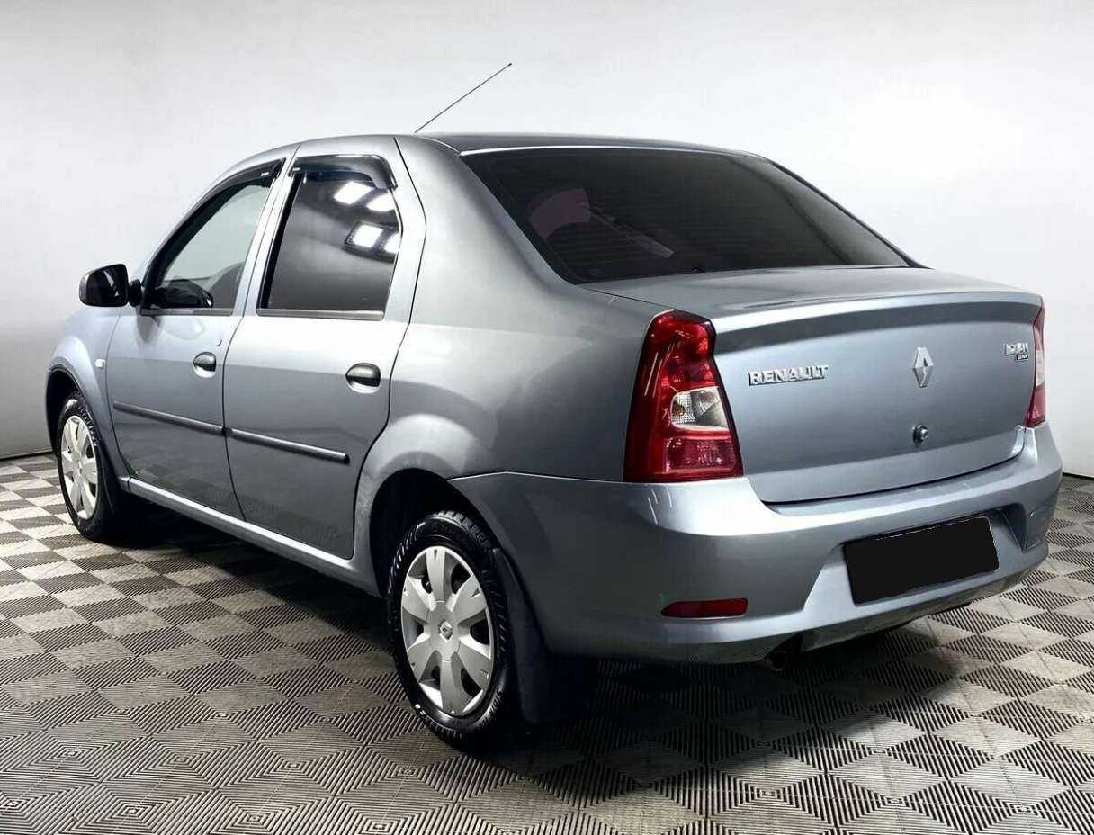 Renault Logan, 2012 - фото №3