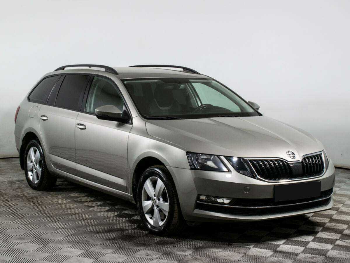 Skoda Octavia, 2018 - фото №3