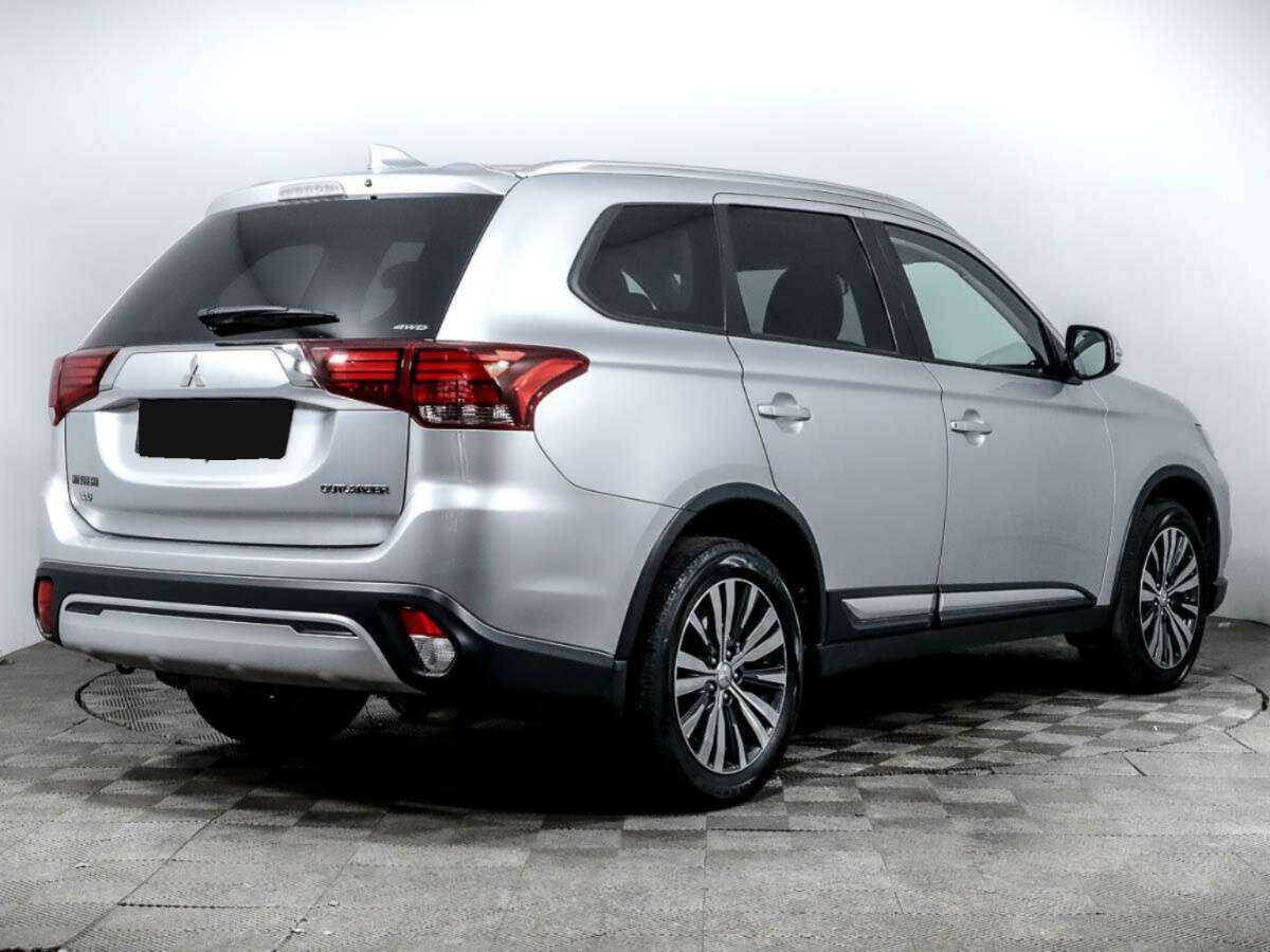 Mitsubishi Outlander, 2019 - фото №4