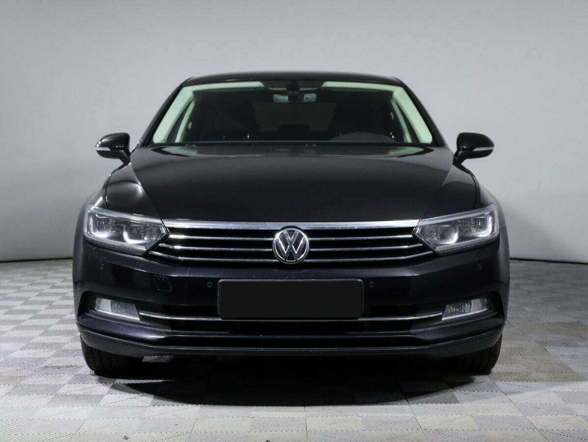 Volkswagen Passat, 2015 - фото №2