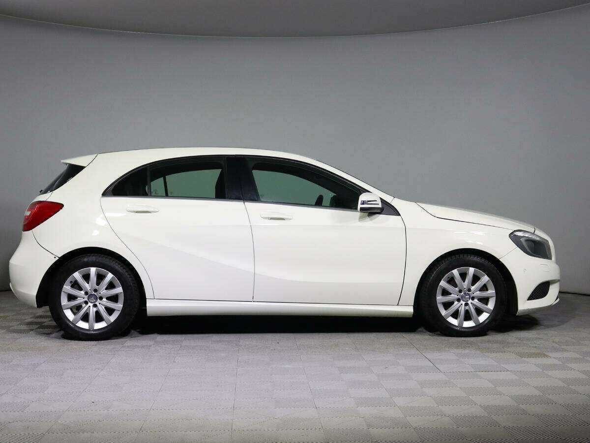 Mercedes-Benz A-Класс 180, 2014 - фото №4