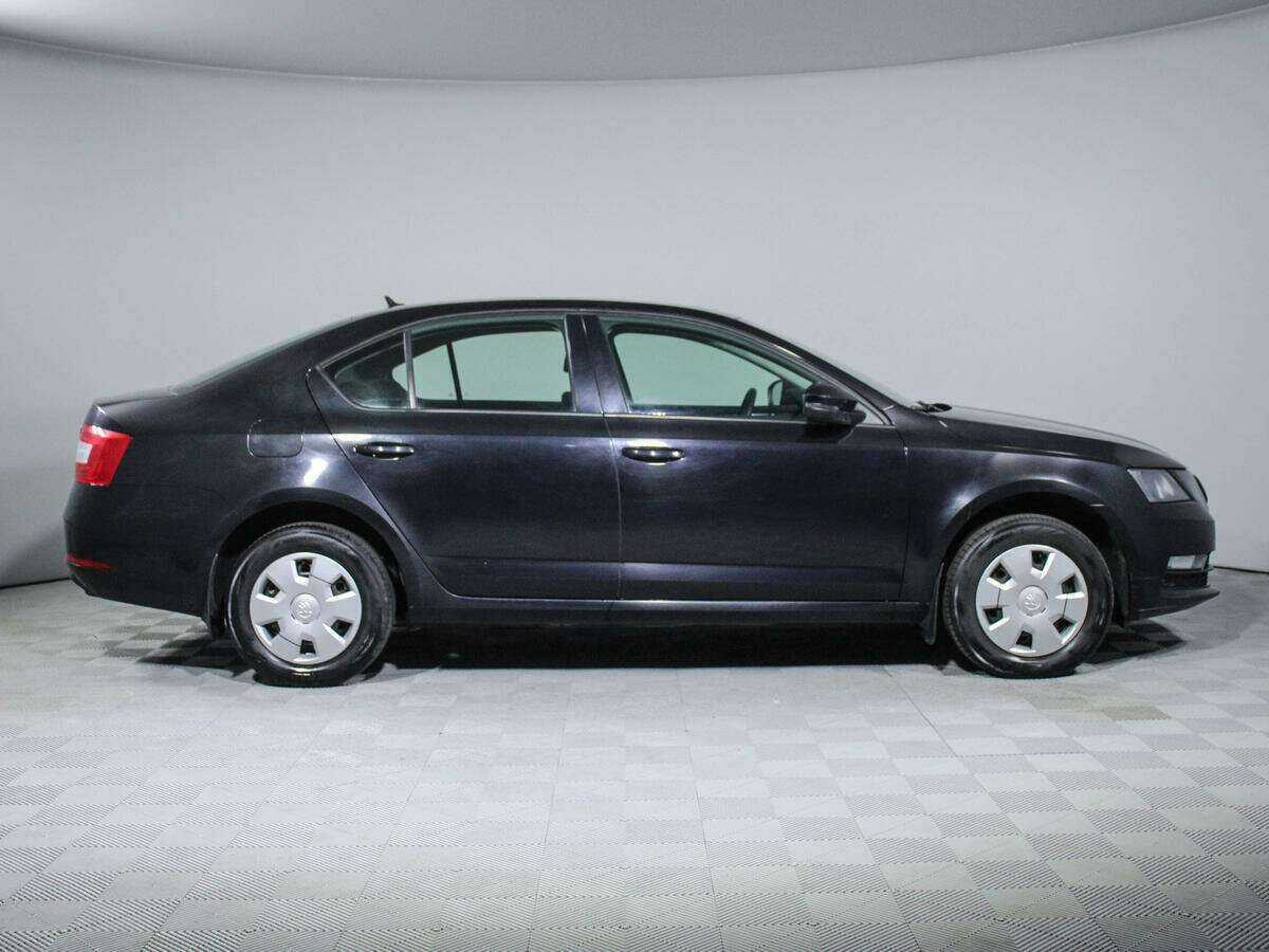Skoda Octavia, 2018 - фото №4