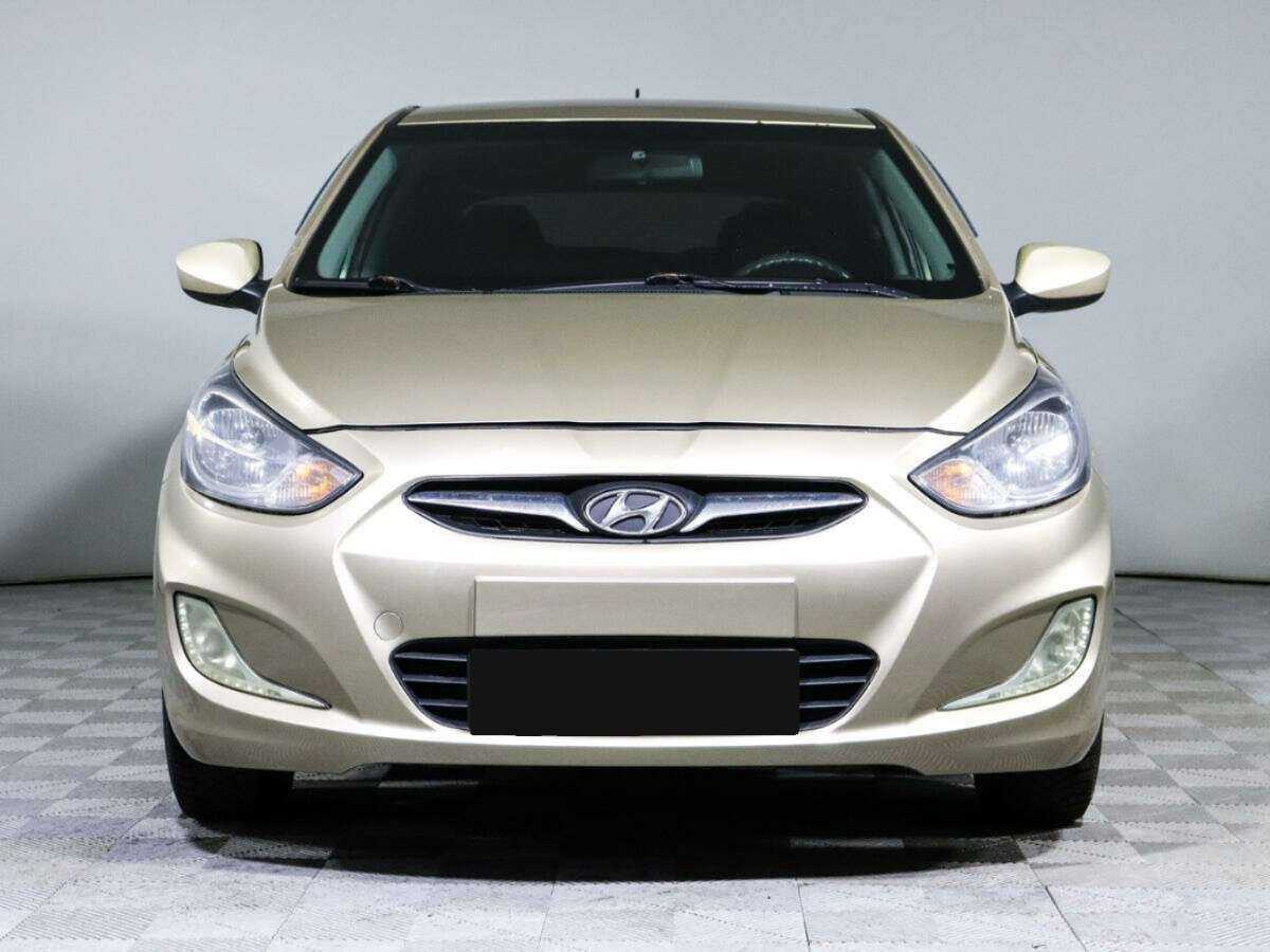Hyundai Solaris, 2013 - фото №2