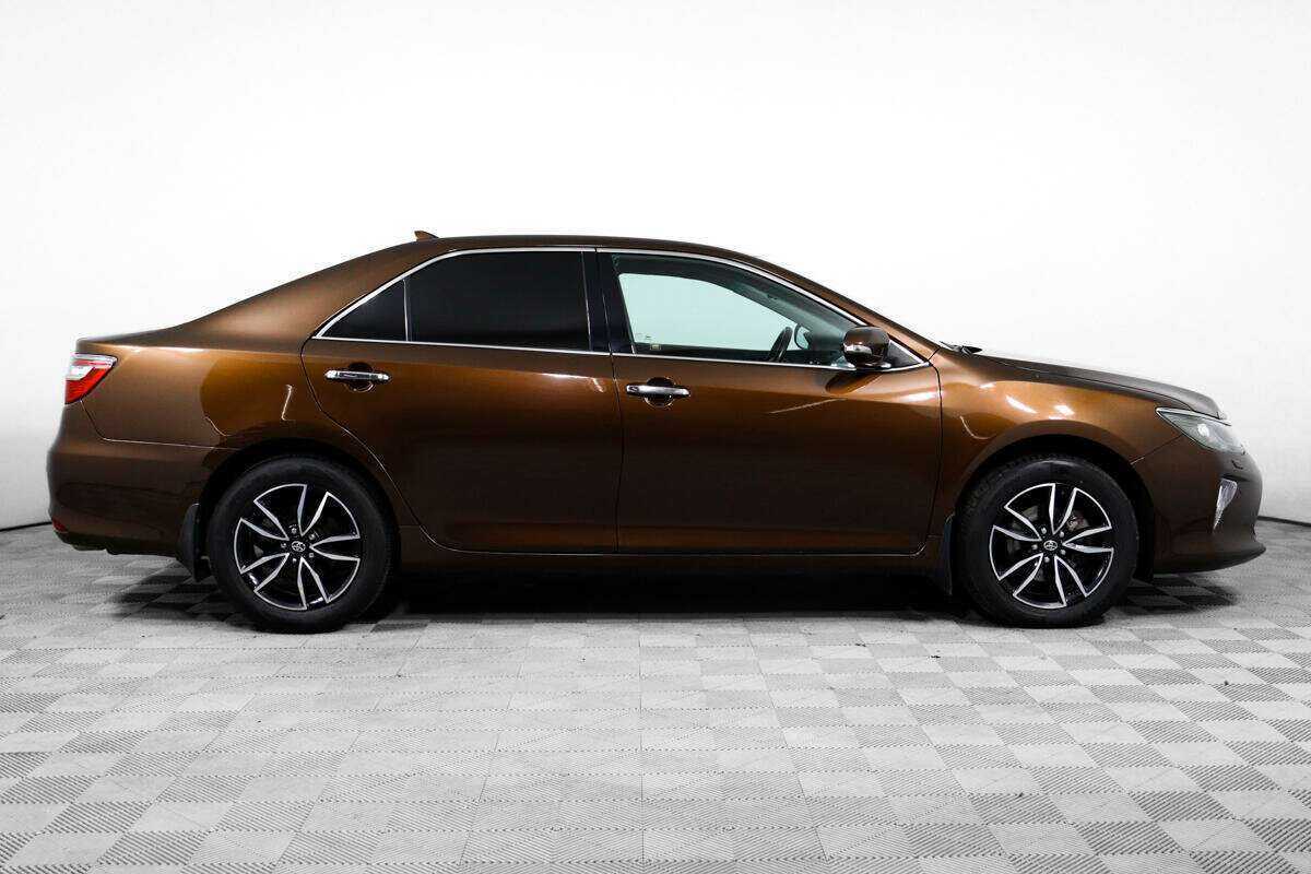 Toyota Camry, 2017 - фото №4