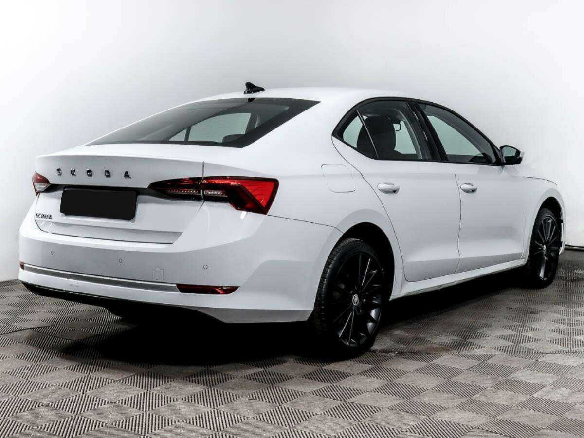 Skoda Octavia, 2021 - фото №4