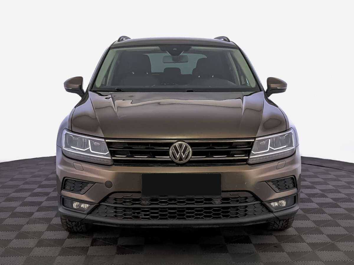 Volkswagen Tiguan, 2020 - фото №2