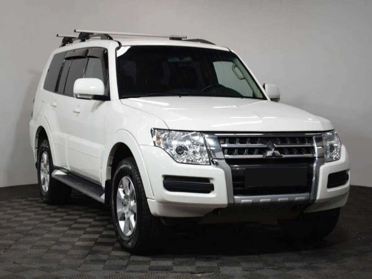 Mitsubishi Pajero, 2015 - фото №3