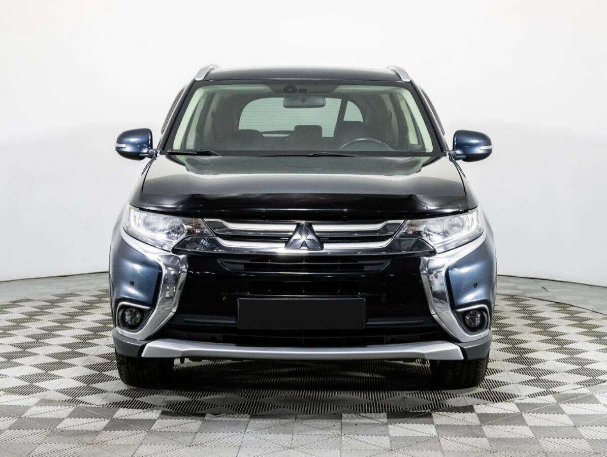 Mitsubishi Outlander, 2017 - фото №2