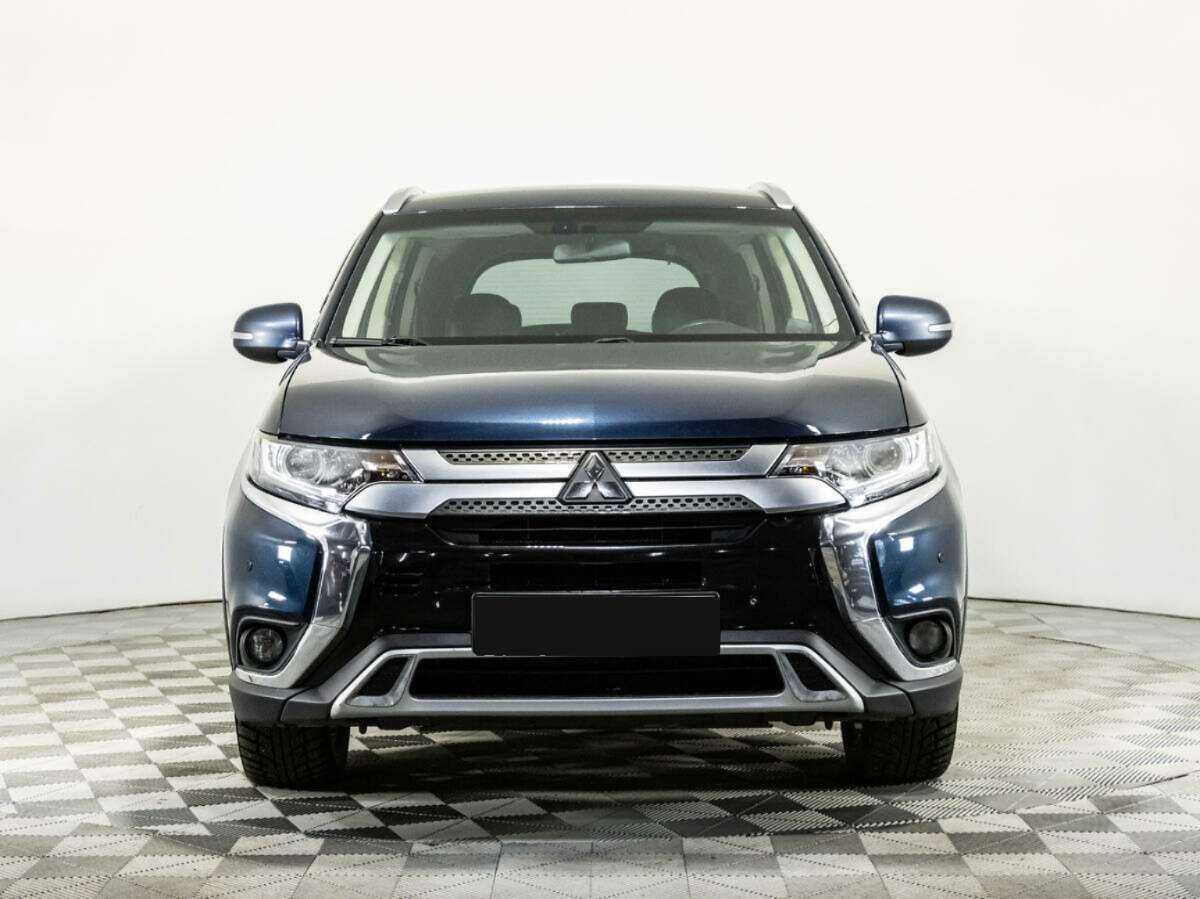 Mitsubishi Outlander, 2019 - фото №2