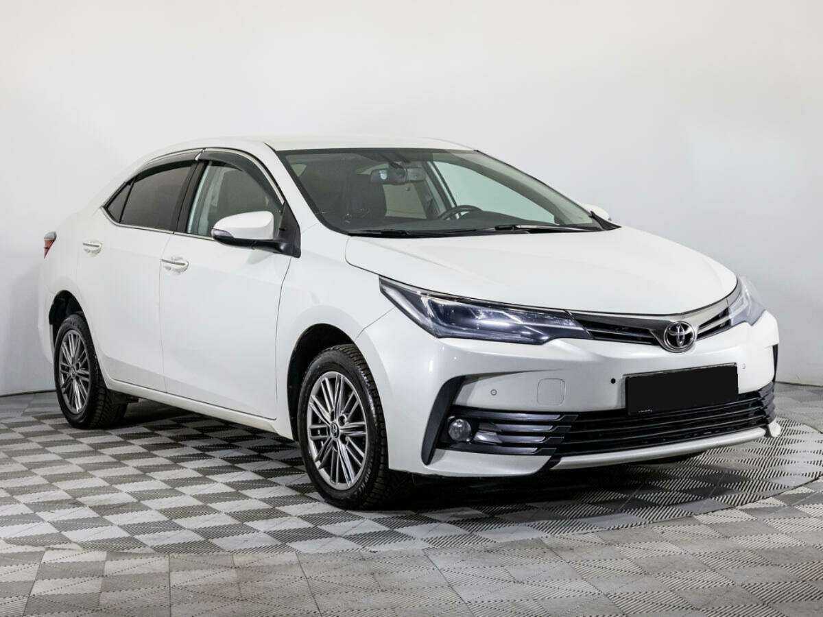 Toyota Corolla, 2018 - фото №3