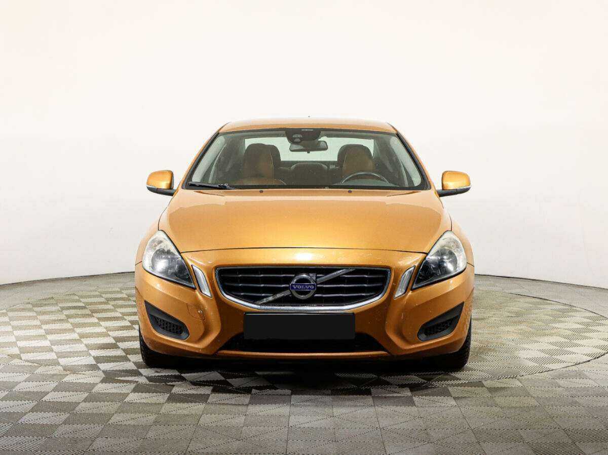 Volvo S60, 2012 - фото №2