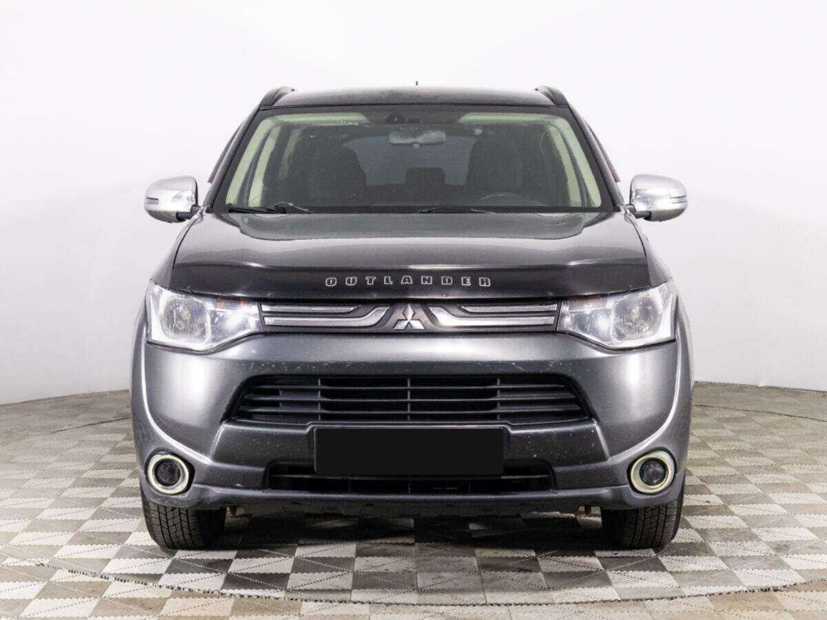 Mitsubishi Outlander, 2013 - фото №2