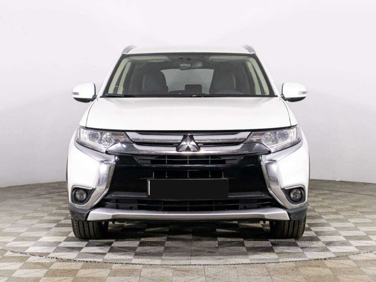 Mitsubishi Outlander, 2017 - фото №2