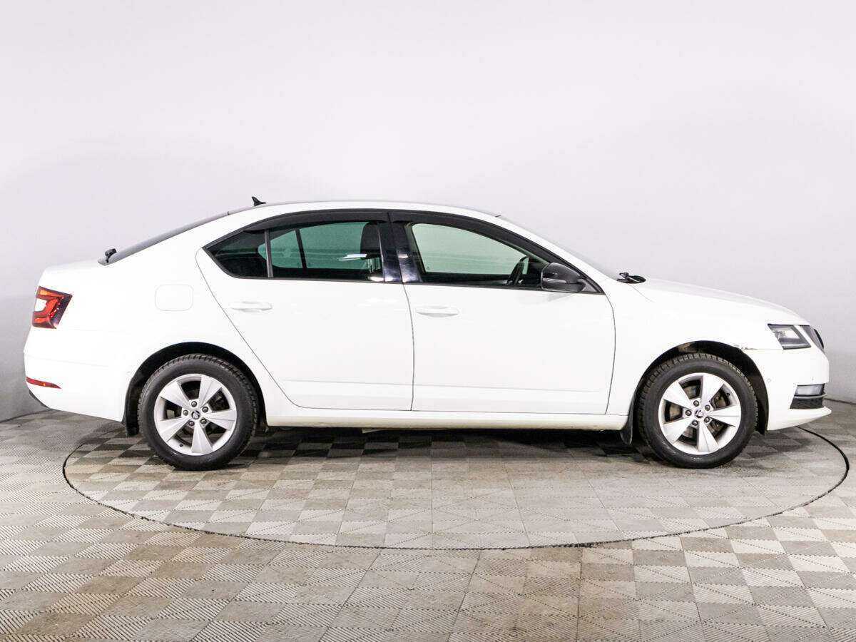 Skoda Octavia, 2019 - фото №4