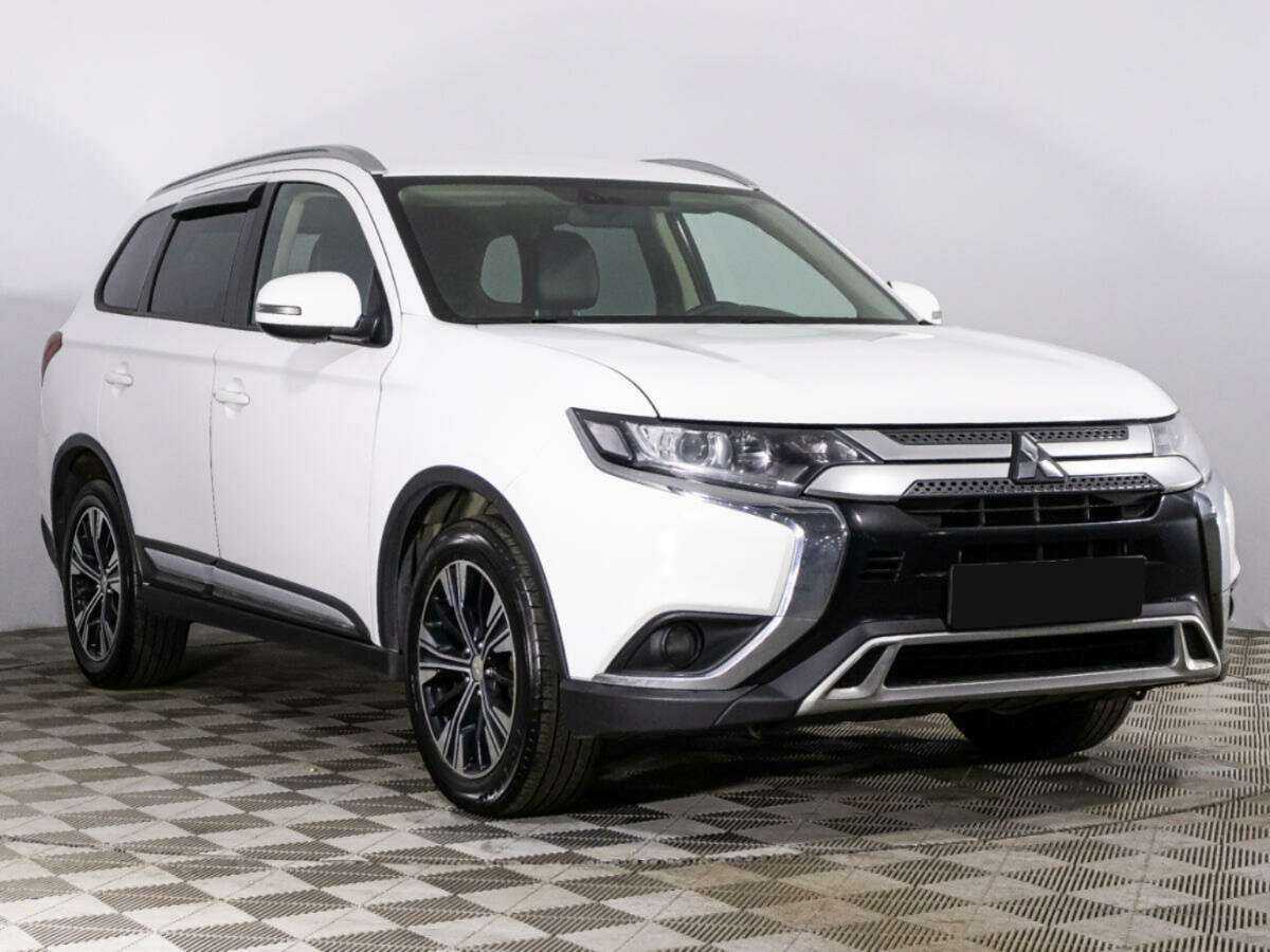Mitsubishi Outlander, 2019 - фото №3