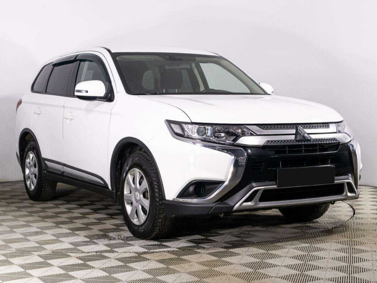 Mitsubishi Outlander, 2019 - фото №3