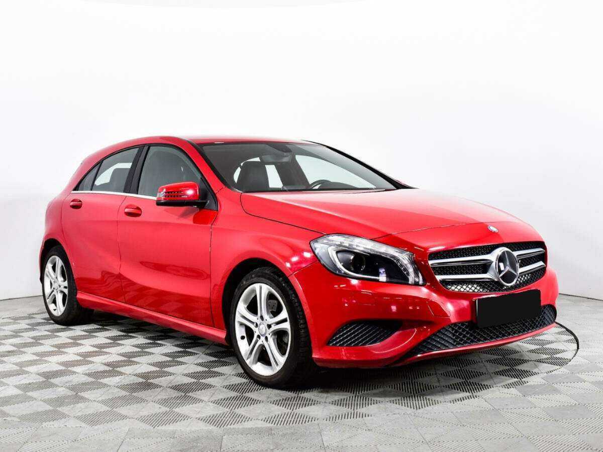 Mercedes-Benz A-Класс 180, 2013 - фото №3
