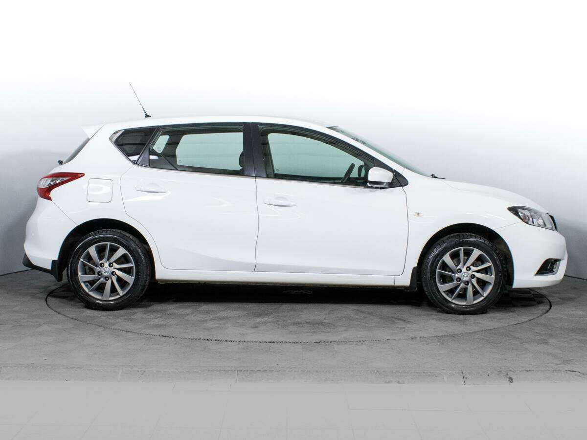 Nissan Tiida, 2015 - фото №4