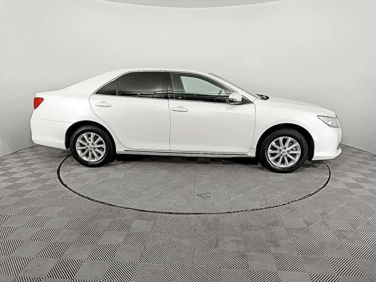 Toyota Camry, 2014 - фото №4