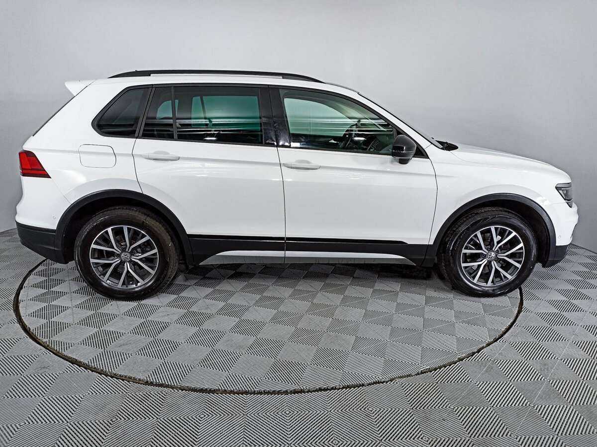 Volkswagen Tiguan, 2019 - фото №4