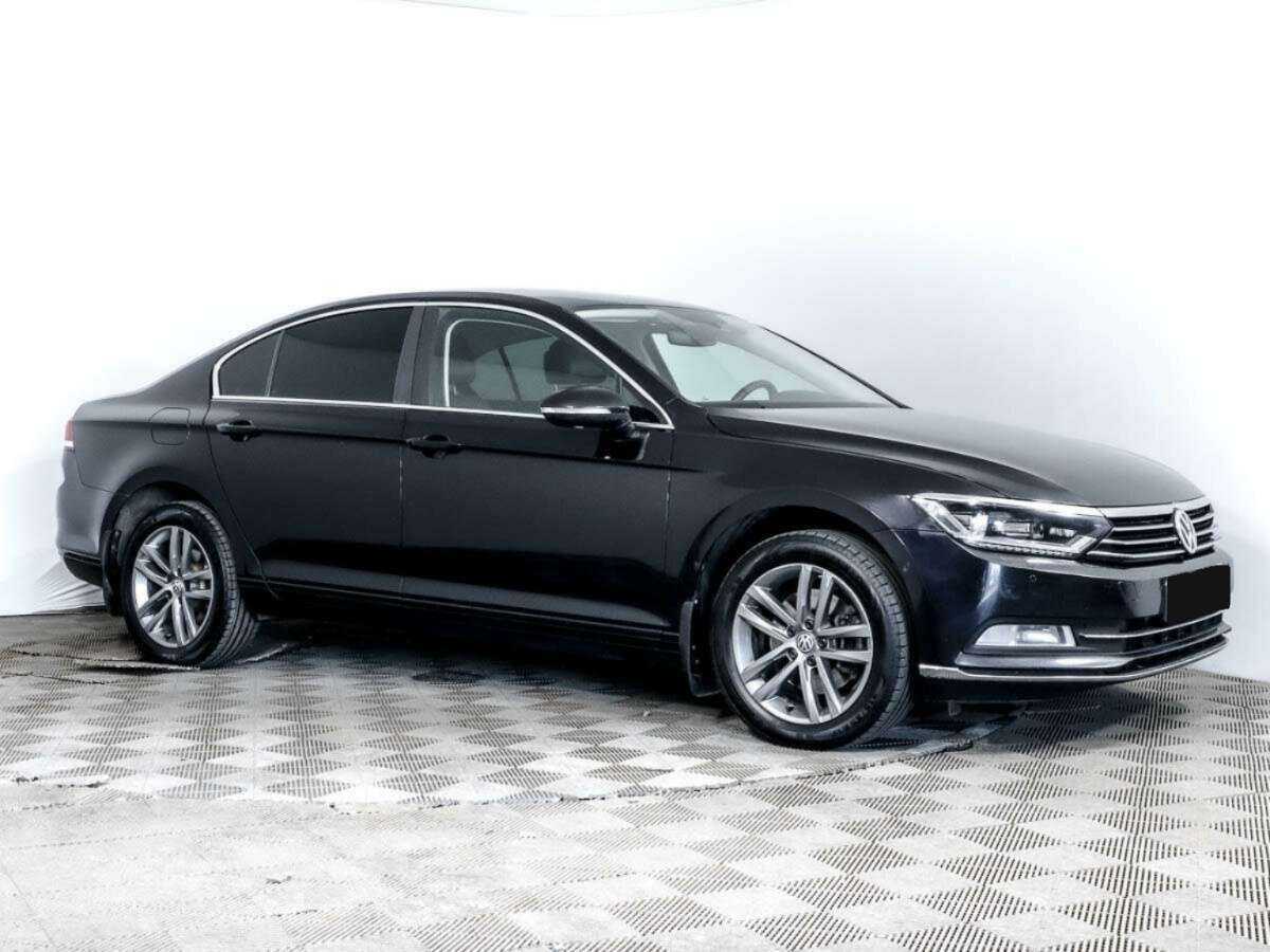Volkswagen Passat, 2017 - фото №3