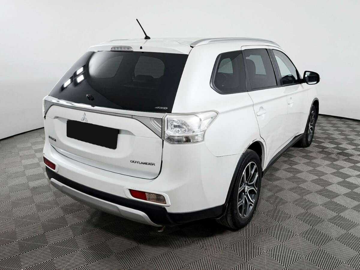 Mitsubishi Outlander, 2014 - фото №4