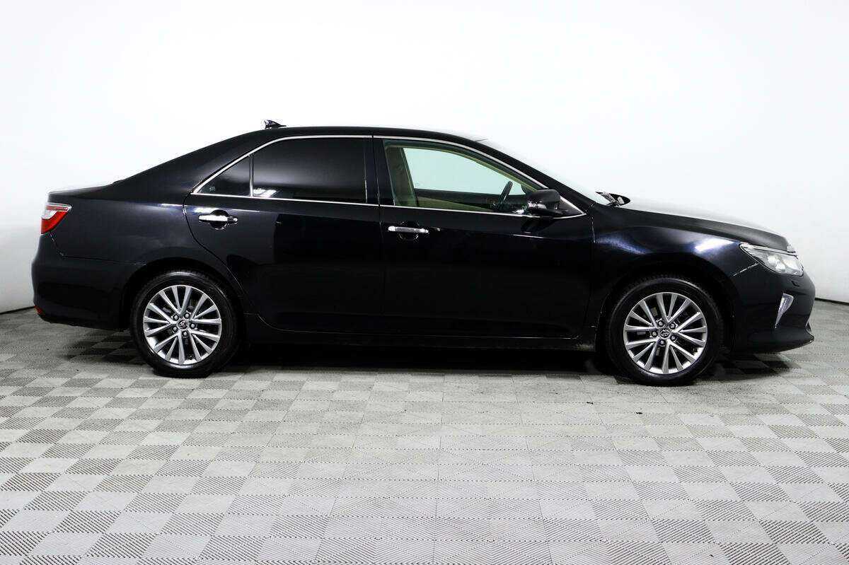 Toyota Camry, 2017 - фото №4