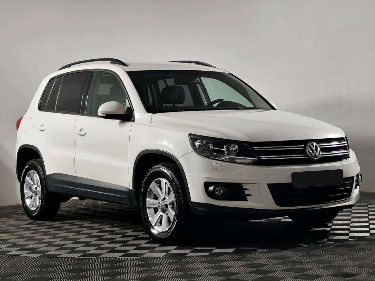 Volkswagen Tiguan, 2013 - фото №2