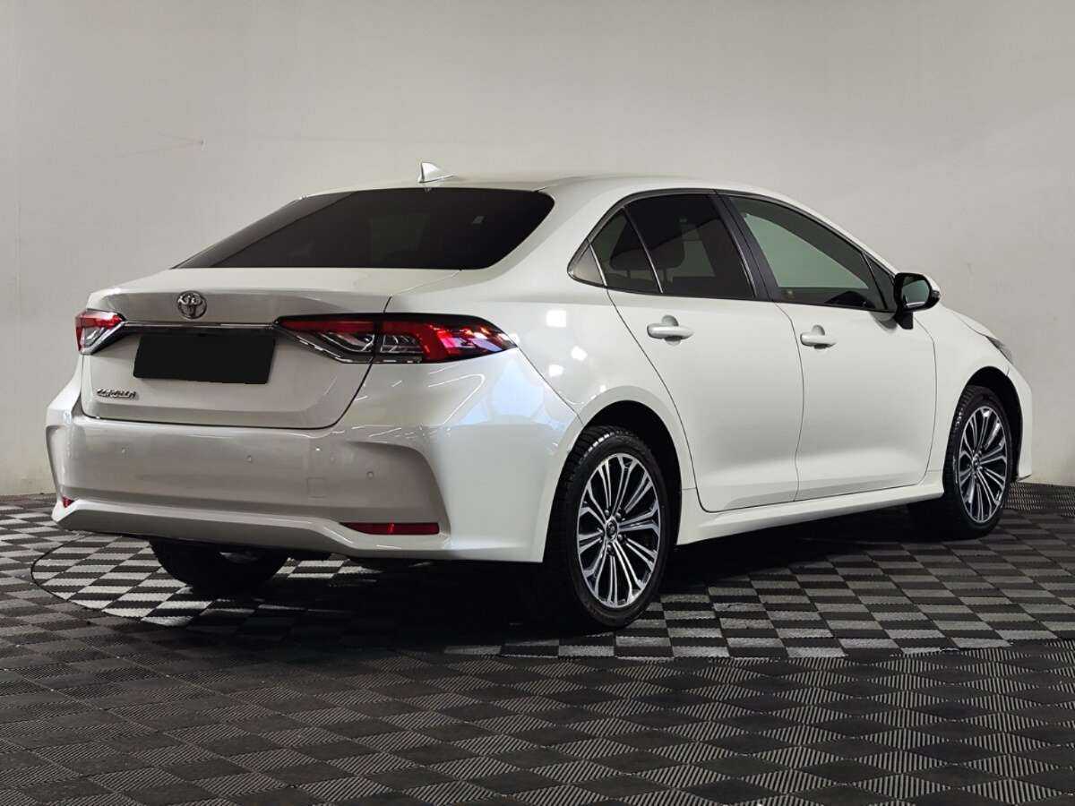 Toyota Corolla, 2019 - фото №3