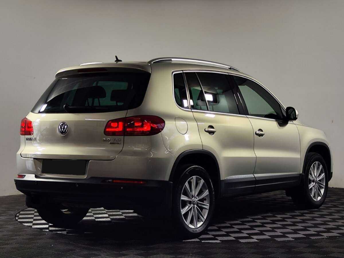 Volkswagen Tiguan, 2012 - фото №3