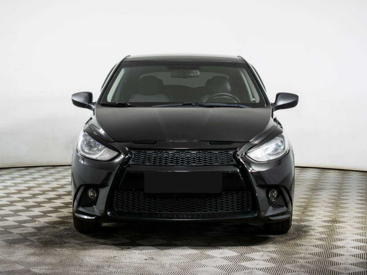 Hyundai Solaris, 2012 - фото №2