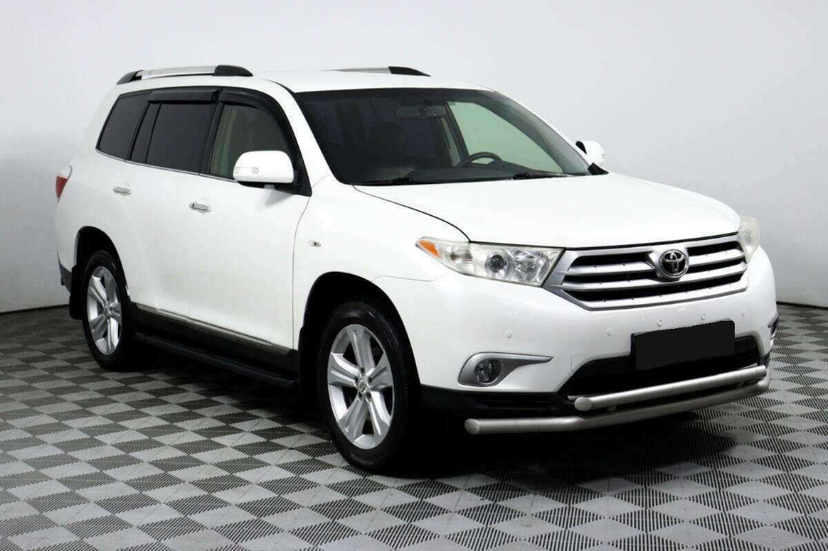 Toyota Highlander, 2012 - фото №3