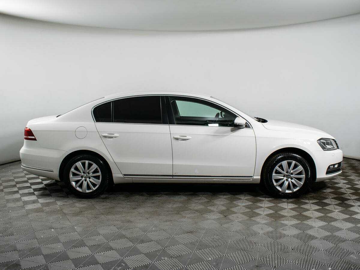 Volkswagen Passat, 2014 - фото №3