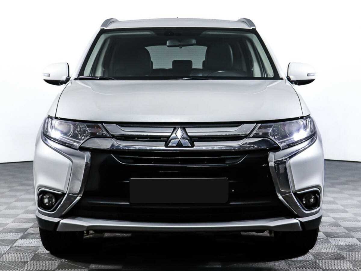 Mitsubishi Outlander, 2016 - фото №2