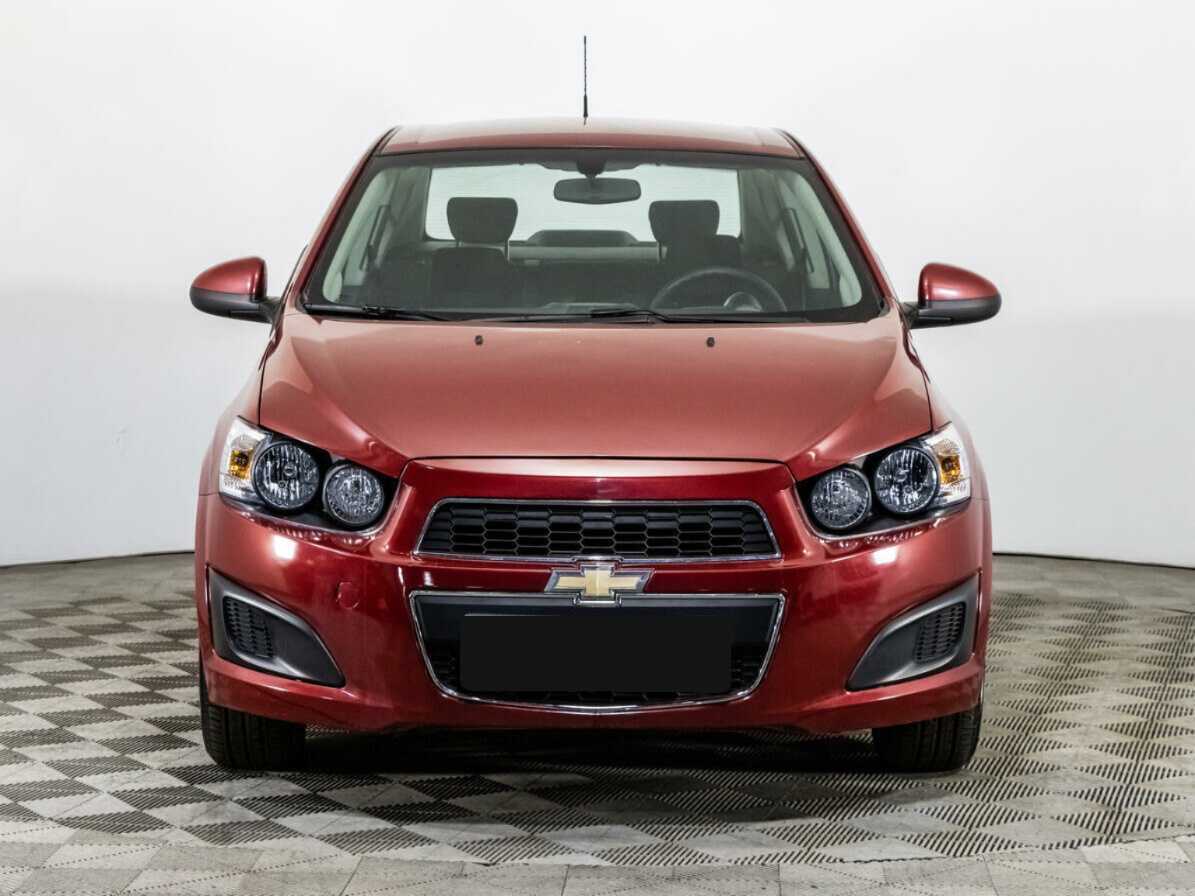 Chevrolet Aveo, 2015 - фото №2
