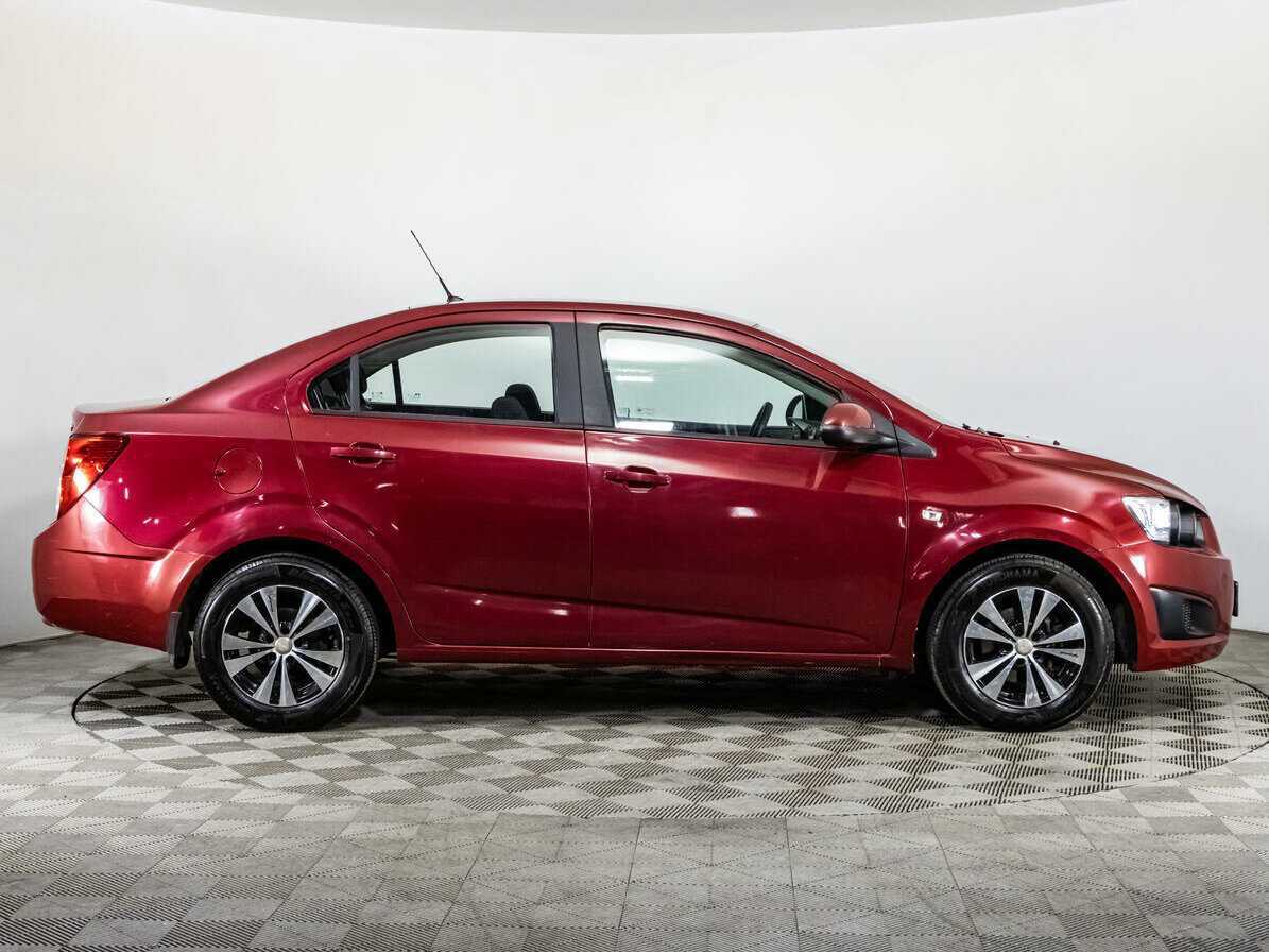Chevrolet Aveo, 2015 - фото №4
