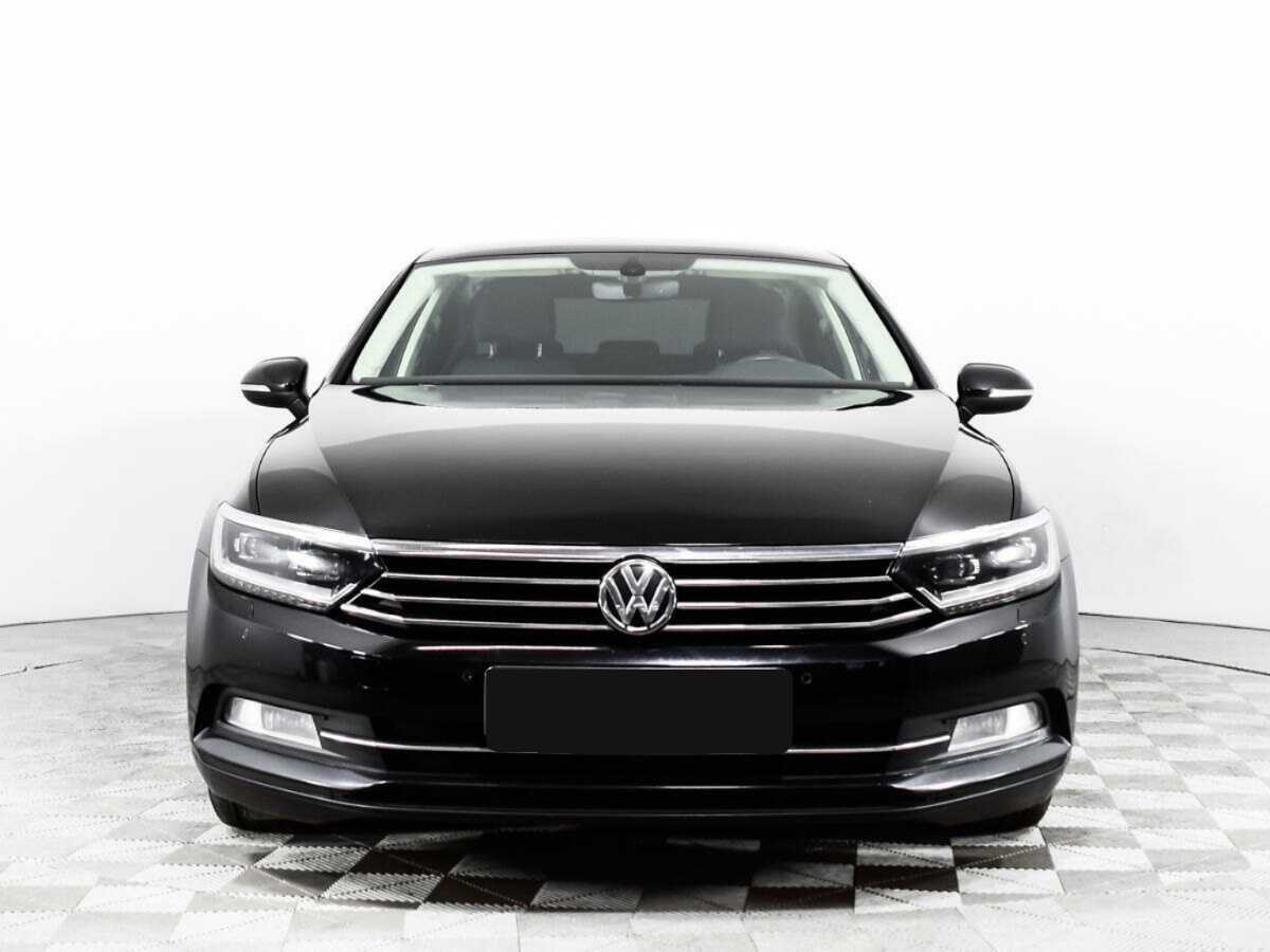 Volkswagen Passat, 2016 - фото №2