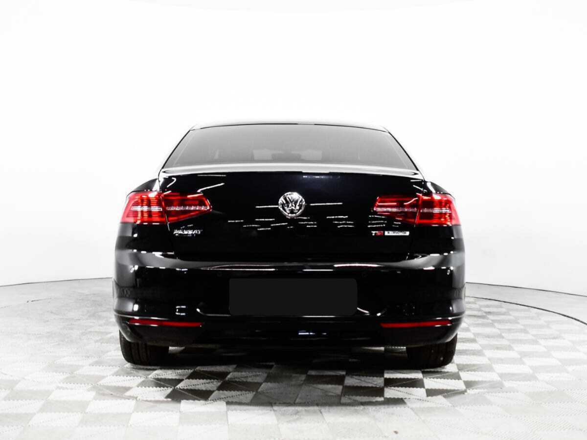 Volkswagen Passat, 2016 - фото №4