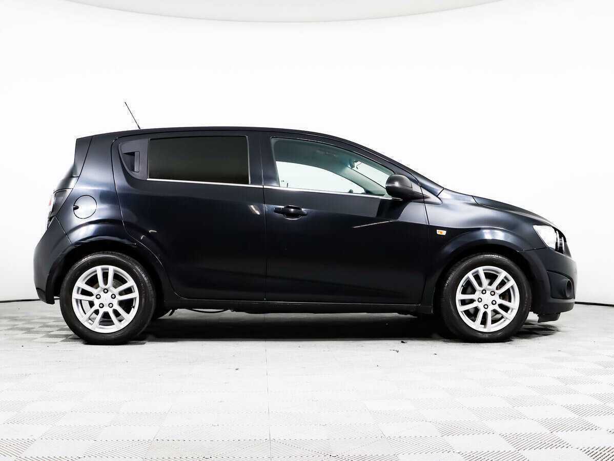 Chevrolet Aveo, 2014 - фото №4