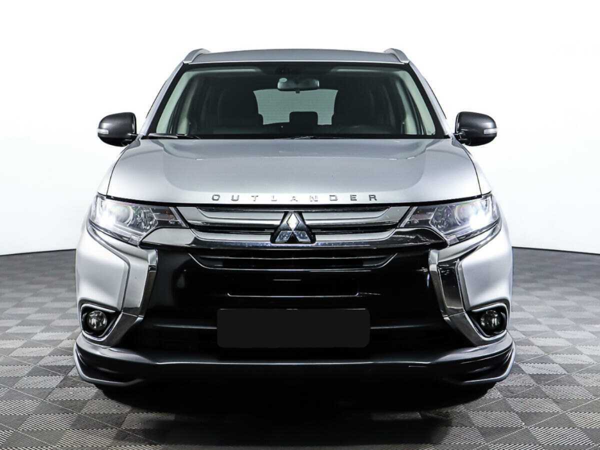Mitsubishi Outlander, 2018 - фото №2