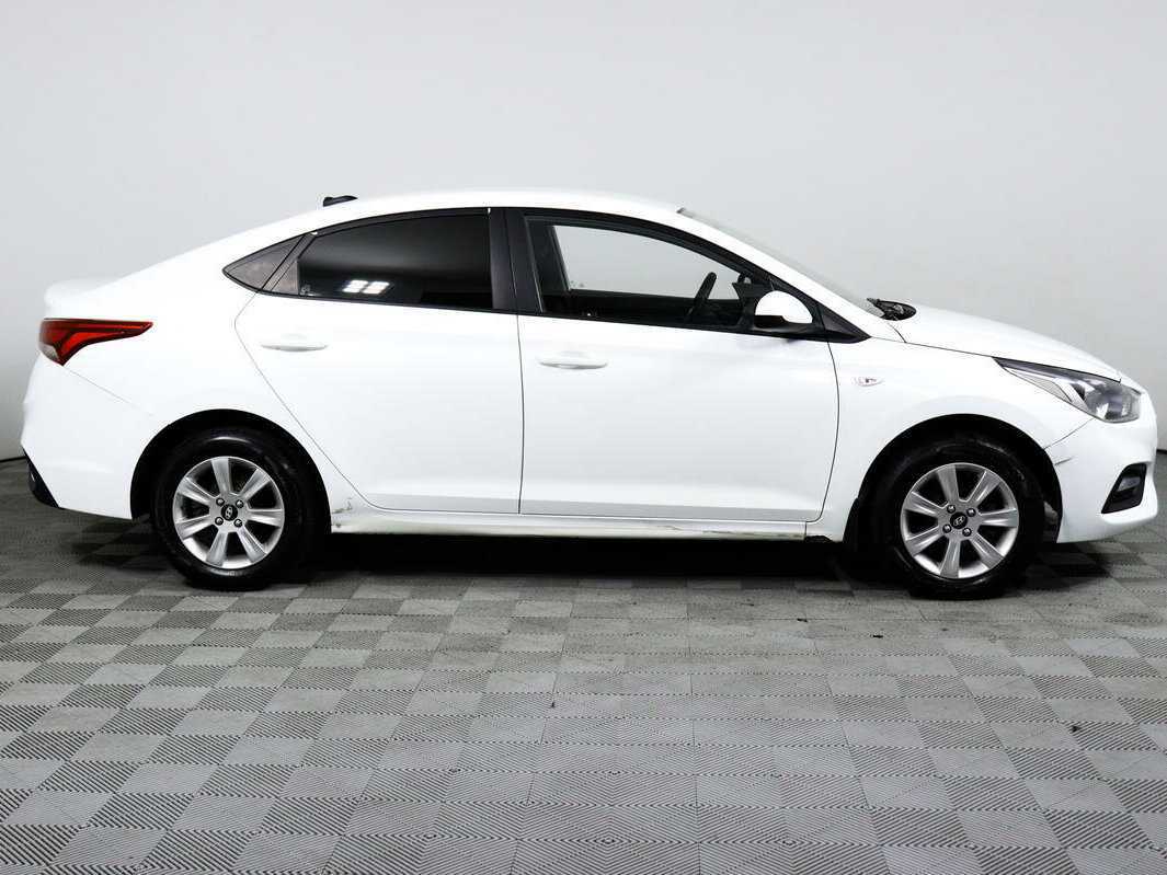 Hyundai Solaris, 2019 - фото №4